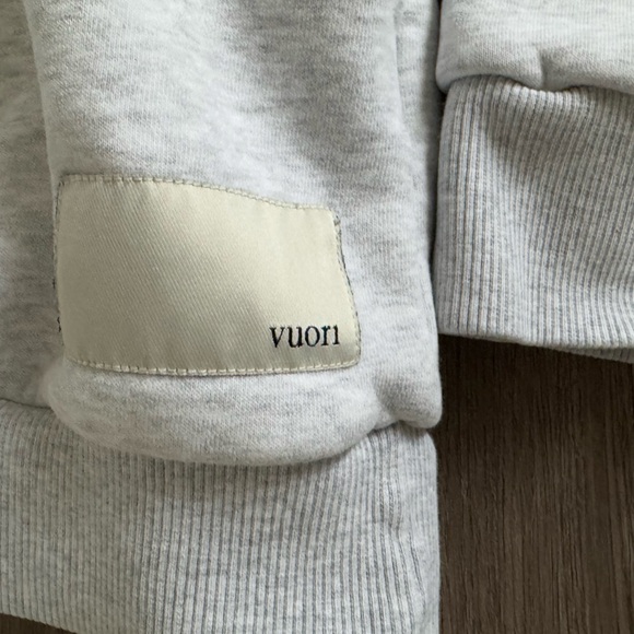 VUORI RESTORE OVERSIZED FLEECE HOODIE•PALE HEATHER GREY•SIZE SMALL - Picture 9 of 12